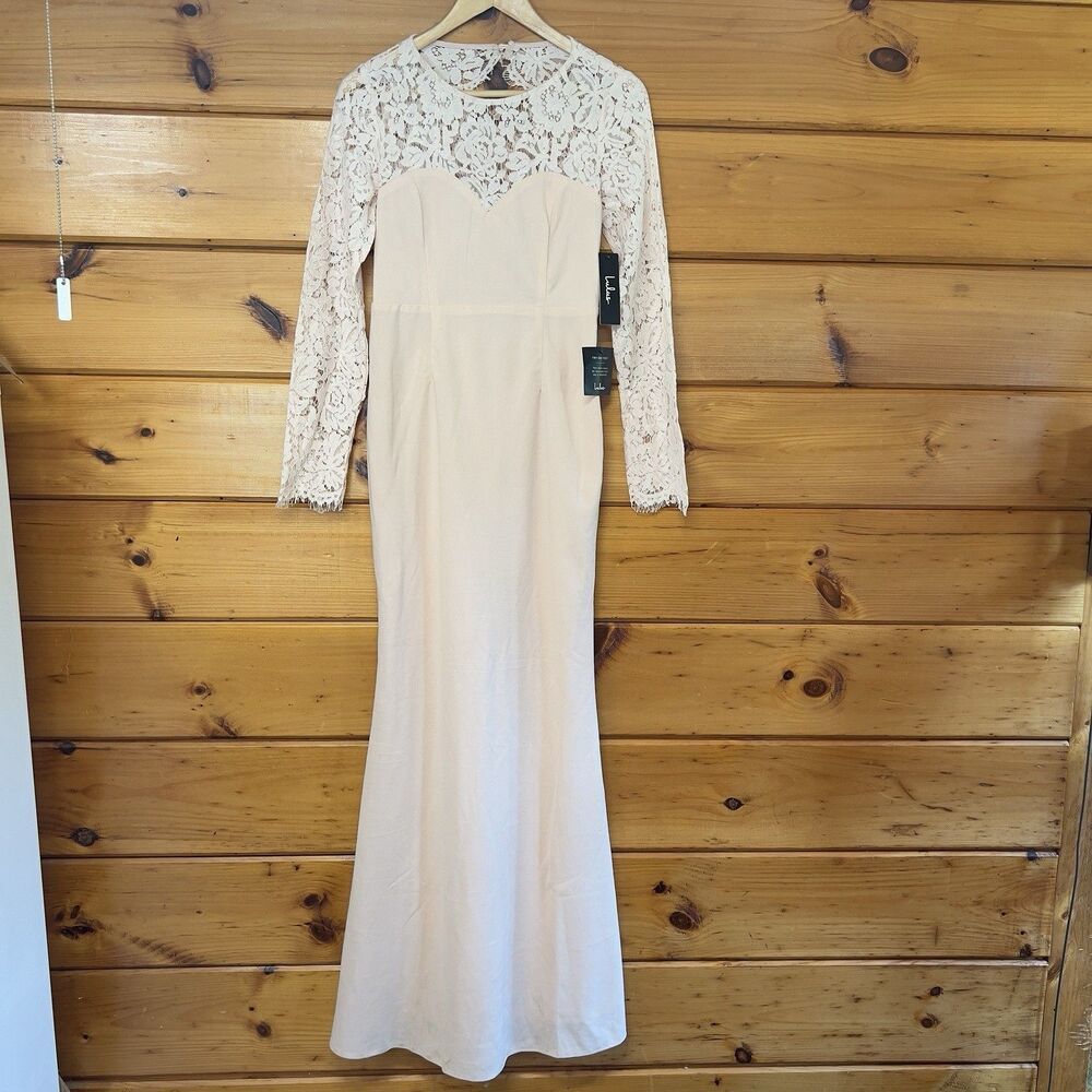 Lulus  Floral Lace Long Sleeve High Neck Wedding Gowm Size M -NWT Pale Pink